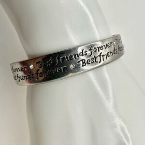 Kindred Spirits best friends forever Silvertone bangle bracelet